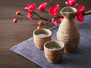 日本酒・菊正宗と日本刀