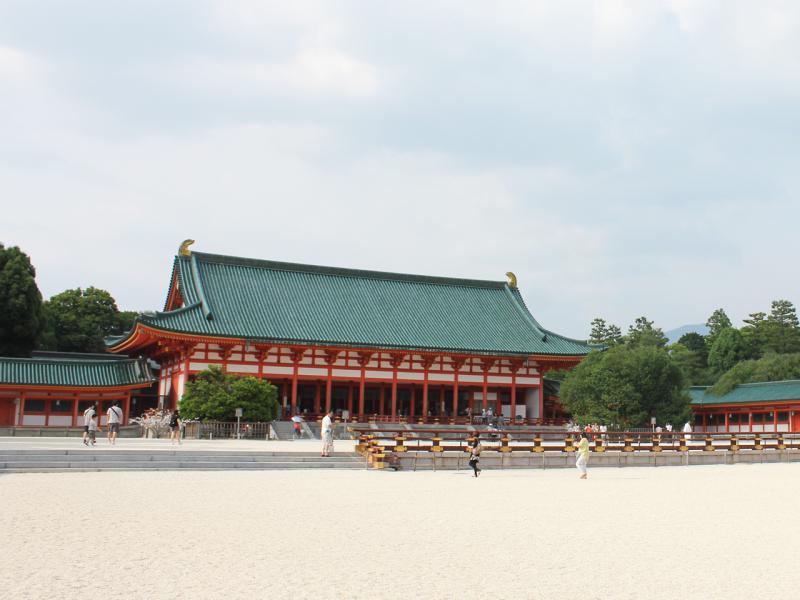 平安神宮内社殿